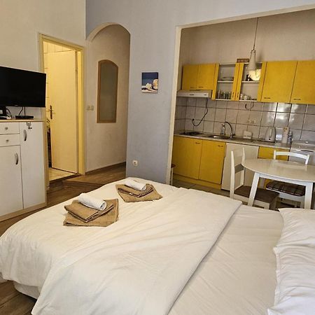 Studio Apartment Kiki For 2, Near Old Town & Beach, Free Wifi Zadar Zewnętrze zdjęcie
