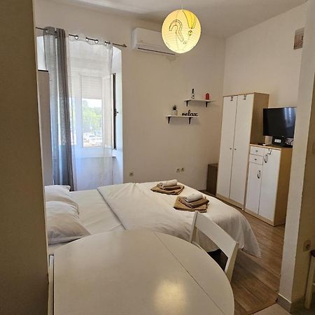 Studio Apartment Kiki For 2, Near Old Town & Beach, Free Wifi Zadar Zewnętrze zdjęcie